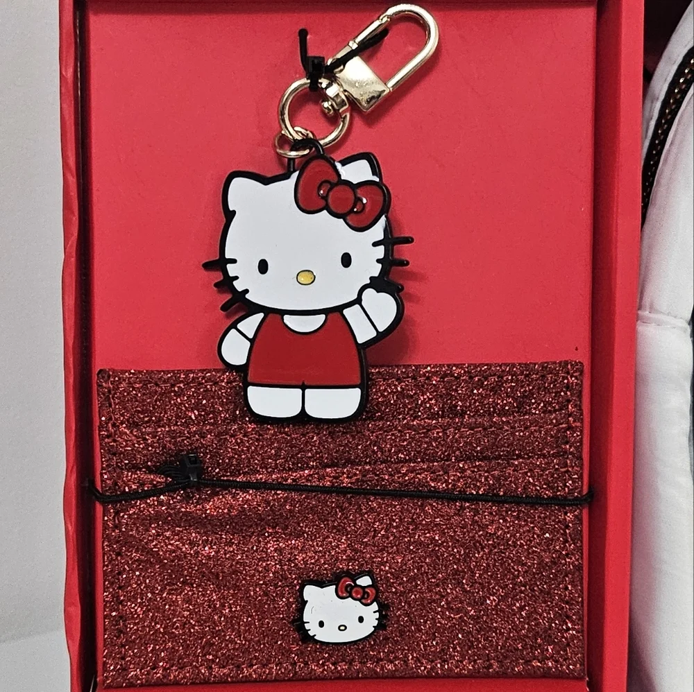 Hello Kitty 3-Piece Gift Set - Picture 2 of 3